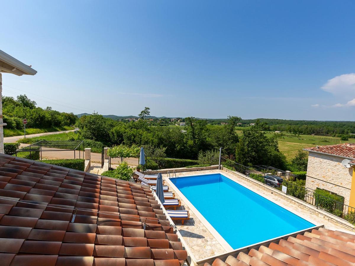 Villa Salvea With Heated Pool Montižana Zewnętrze zdjęcie